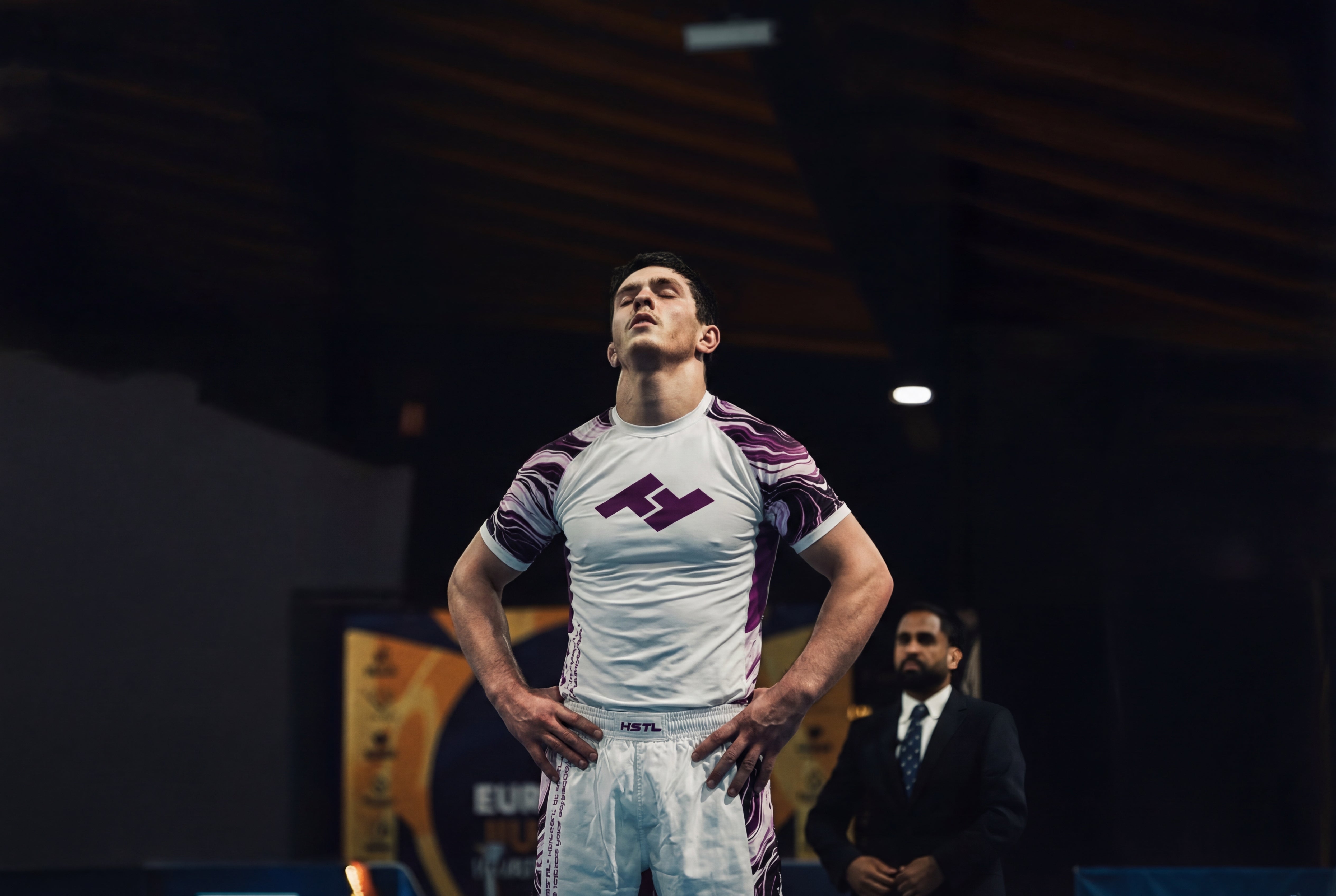 ensemble huste fightwear competitor v2 violet porté par mougoutdine akimov aux championnats d'europe ibjjf
