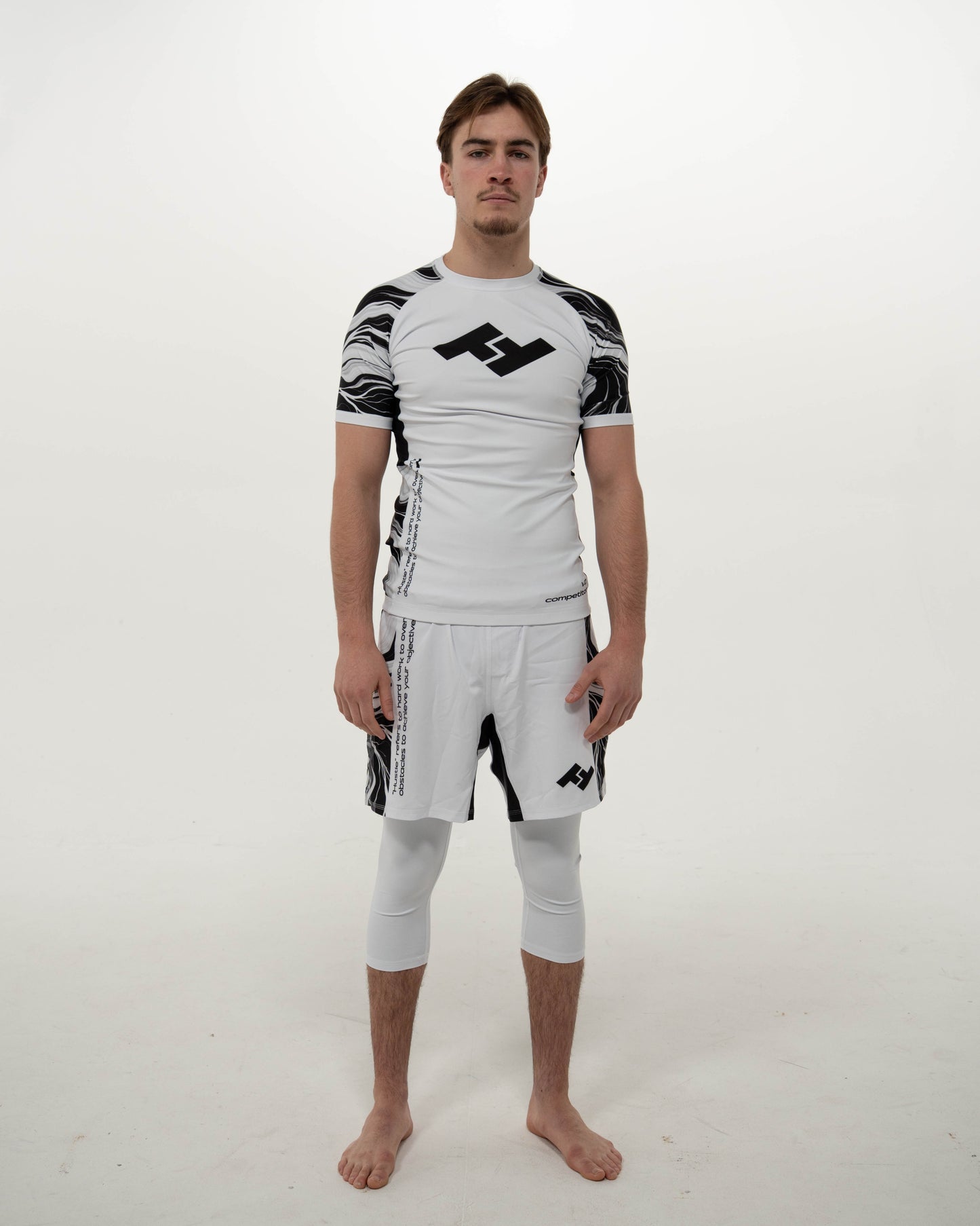 PRÉ-COMMANDES ENSEMBLE COMPETITOR V2